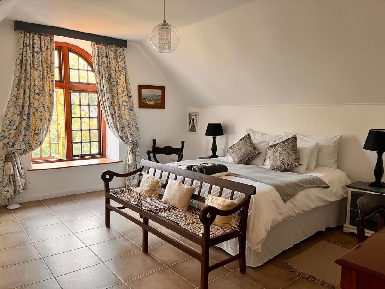 The Manor House 3*